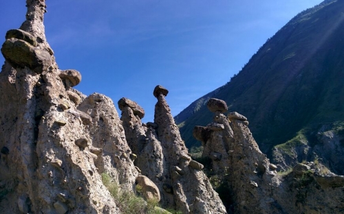 Алтай. Каменные грибы