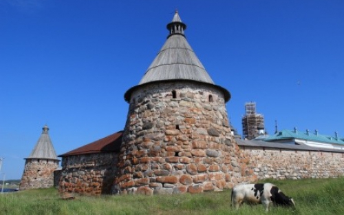 Крепостные башни Соловецкого монастыря