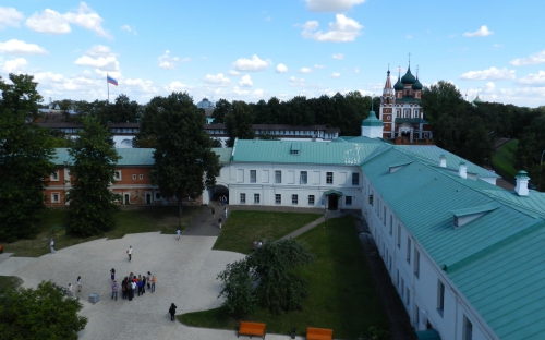 Архиерейский двор (кремль)