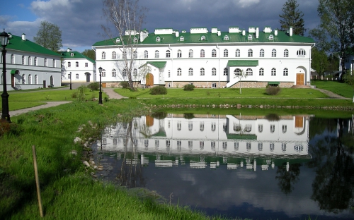 Свято-Елеазаровский монастырь