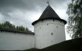 Одна из башен Псково-Печерского монастыря